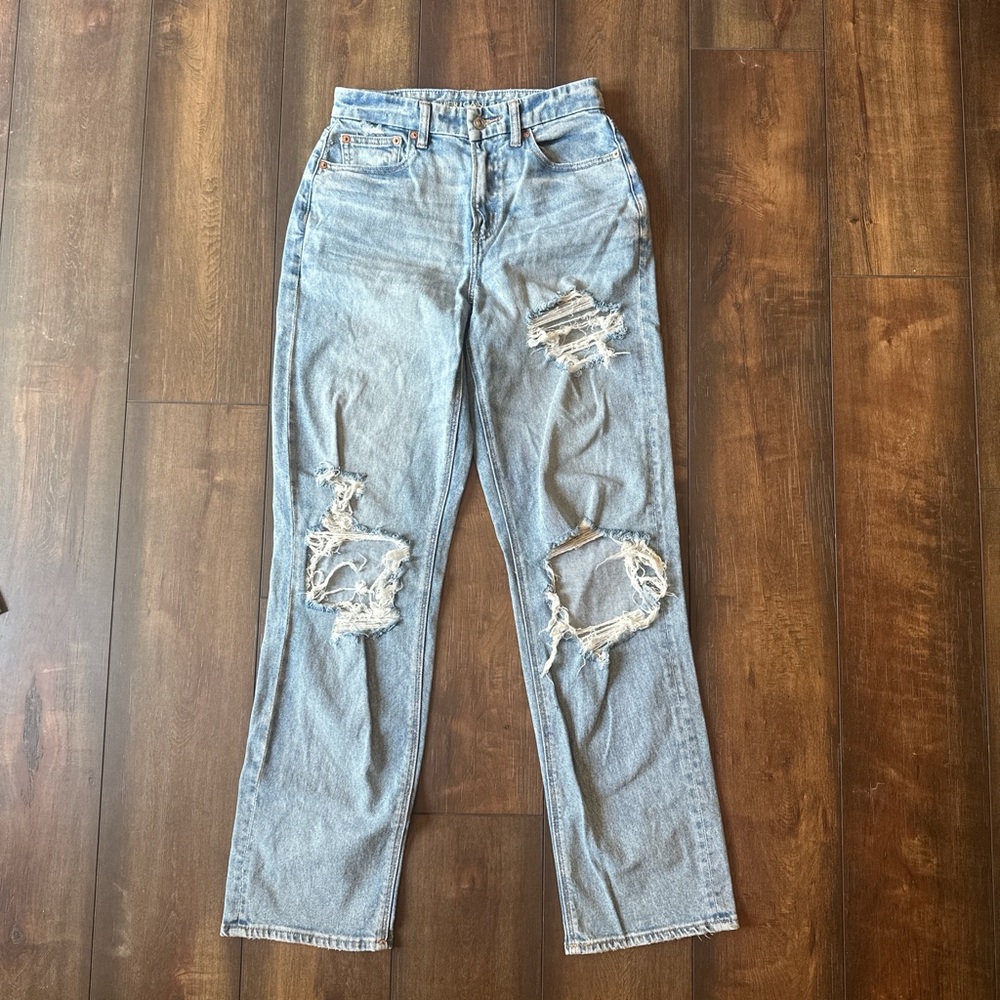American Eagle Outfitters High Rise Ripped Jeans - Light Blue
